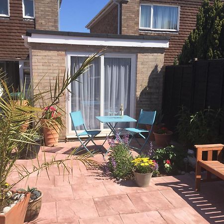 Basingstoke En Suite Room In Garden Annex Exterior foto